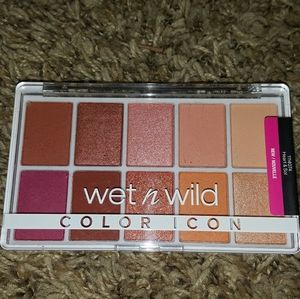 Wet N Wild Color Icon Eyeshadow Palette